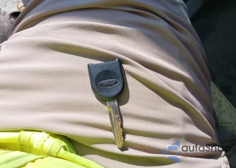 2008 Ford F-250 Fx4/Harley-Davidson/King Ranch/Lariat/Xl/Xlt из США, поврежденный, VIN 1FTSW21R28EB03001